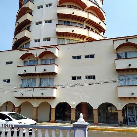 OYO Hotel Santiago Plaza, Santiago Tuxtla Exterior foto